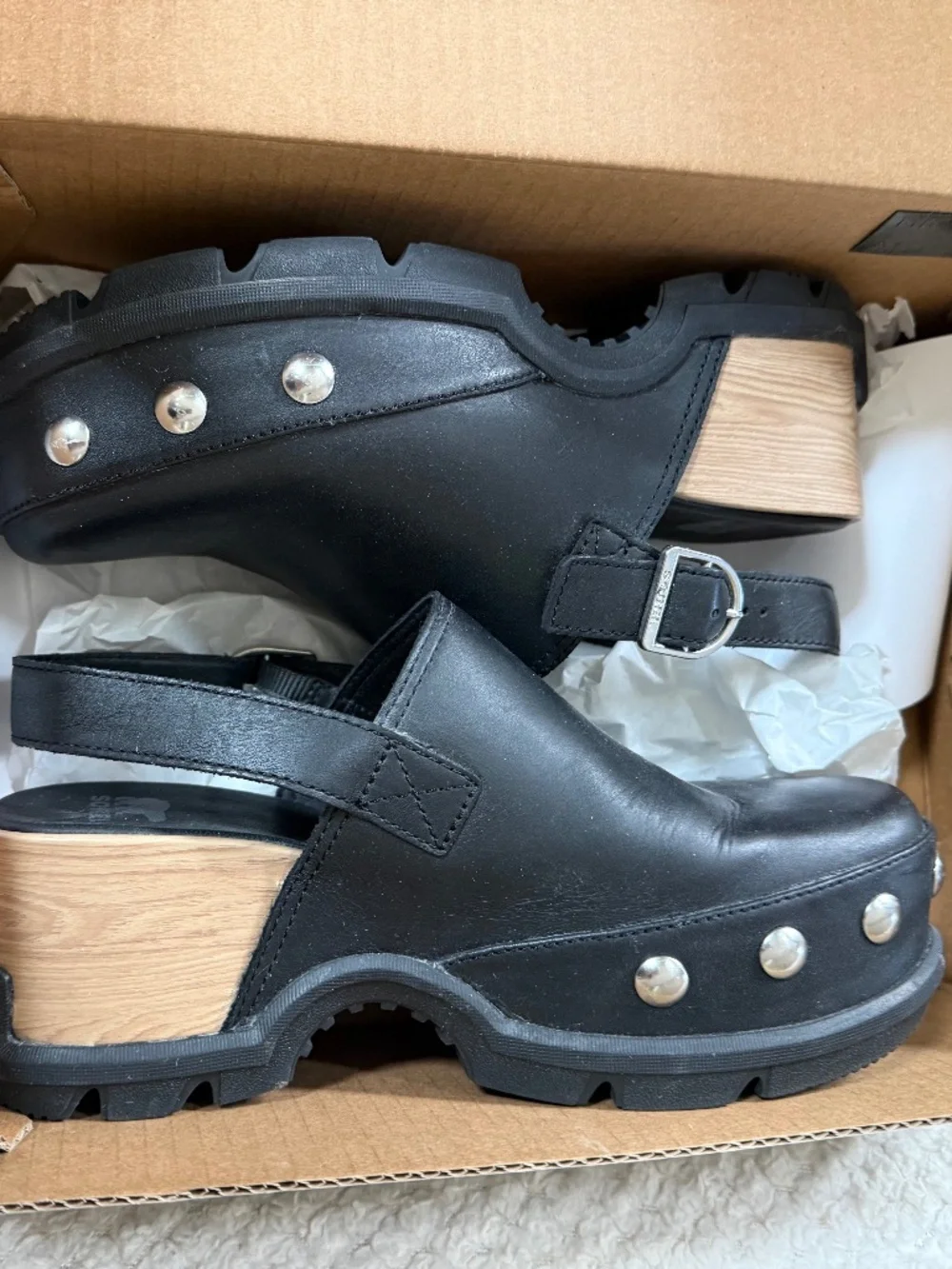 Sorel Roam'N Clog Black Women's Size 8.5 EUC - Picture 1 of 6